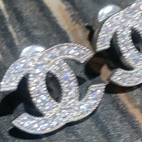 Gorgeous rare and fashionable CC earrings , must have for true fashion divas! - Picture 1 of 12